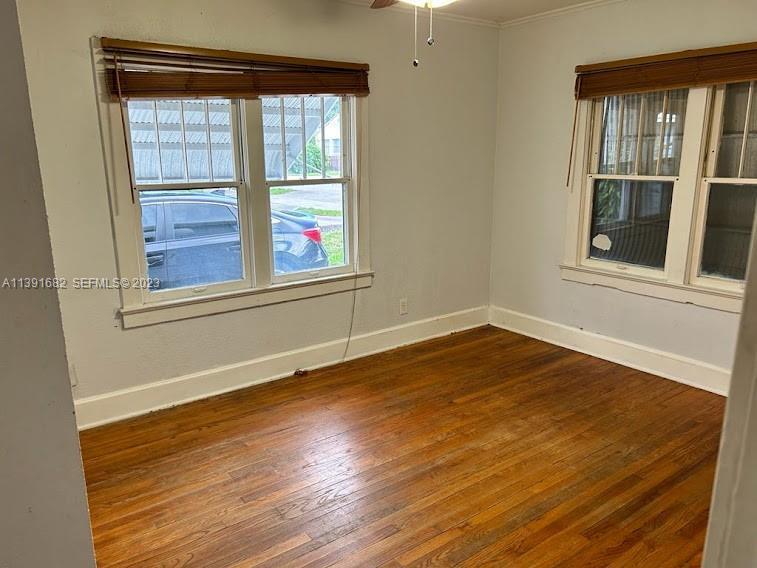 HOLLYWOOD PARK - Residential