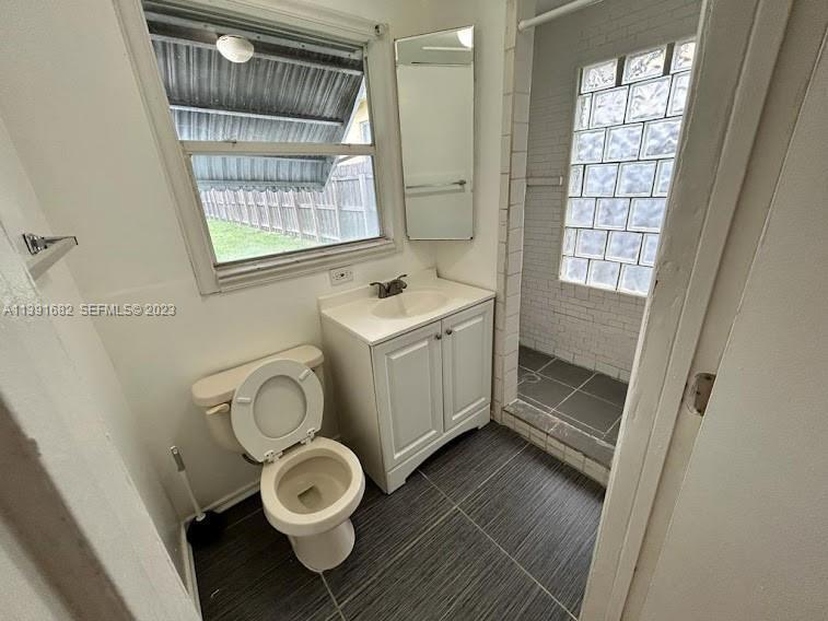 HOLLYWOOD PARK - Residential