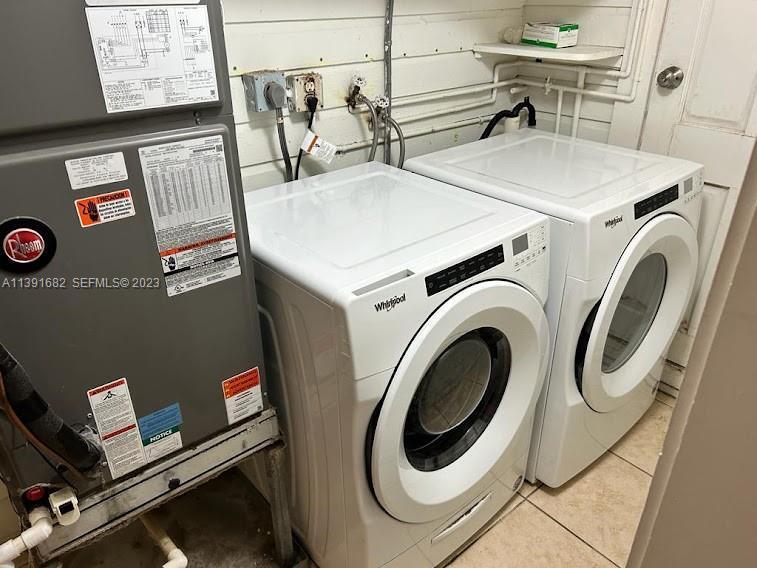 HOLLYWOOD PARK - Residential