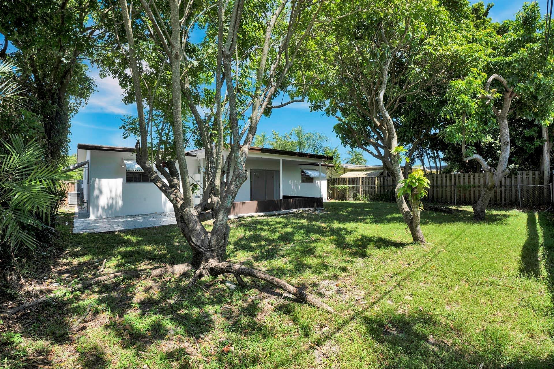 Sunrise Golf Village Sec - Residential Lease