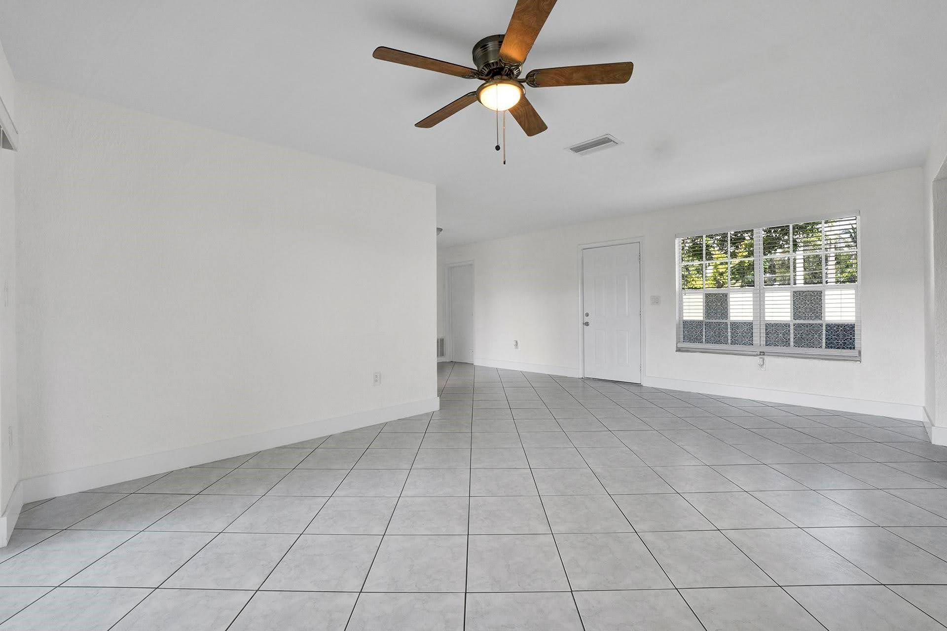 Sunrise Golf Village Sec - Residential Lease