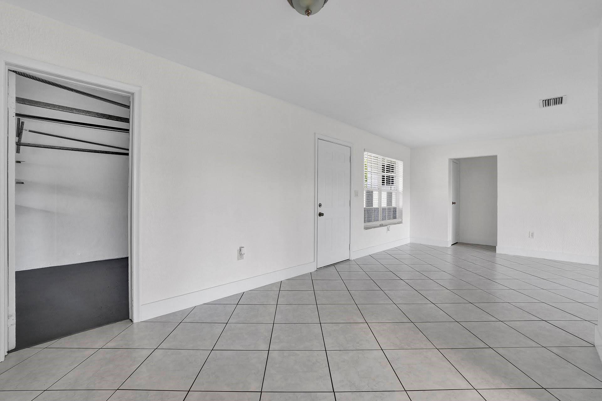 Sunrise Golf Village Sec - Residential Lease