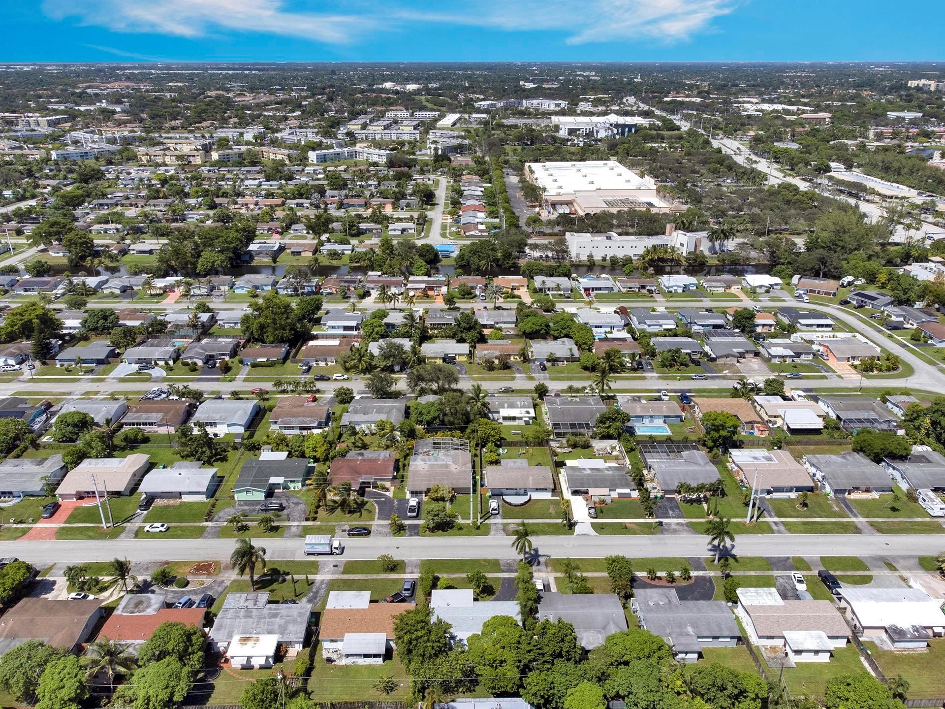 Sunrise Golf Village Sec - Residential Lease