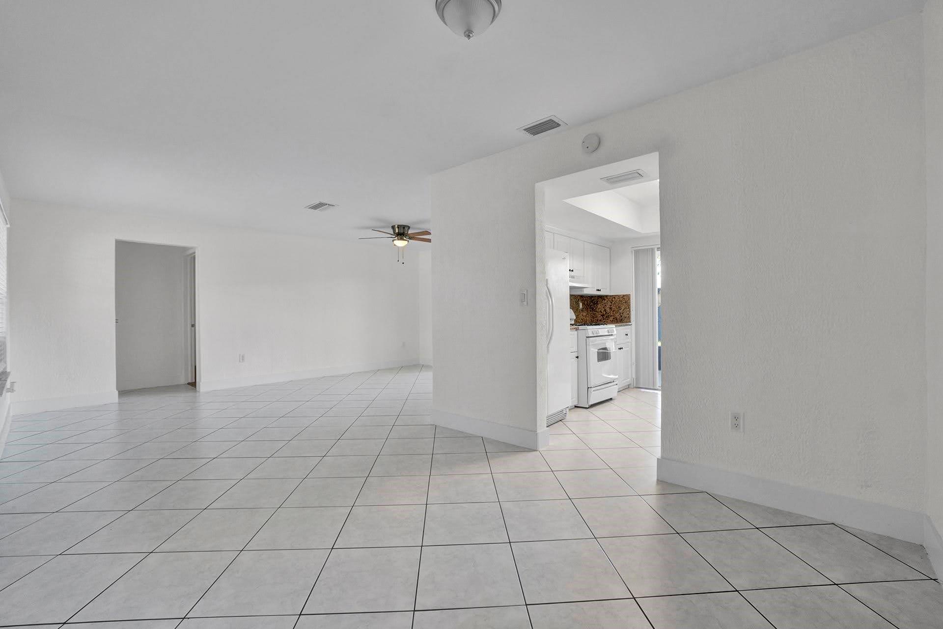 Sunrise Golf Village Sec - Residential Lease