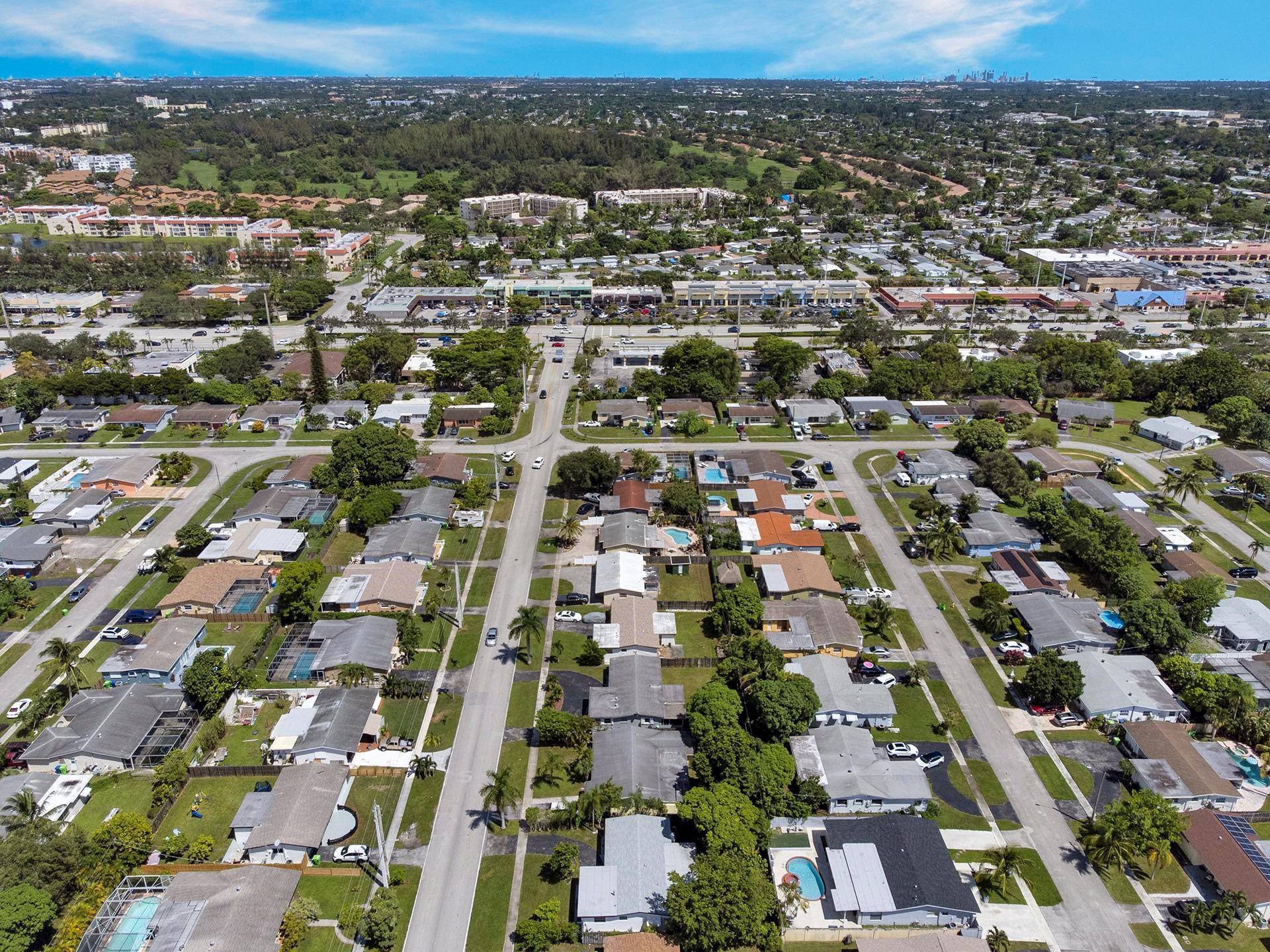 Sunrise Golf Village Sec - Residential Lease