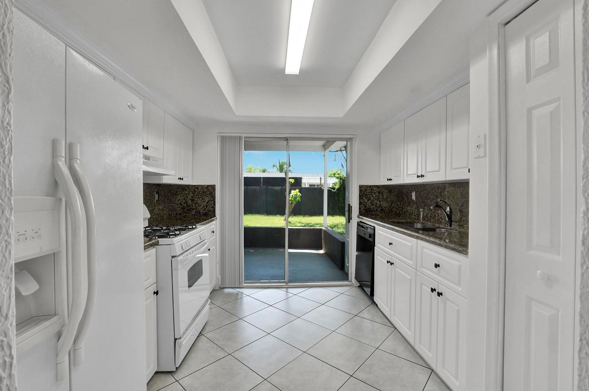 Sunrise Golf Village Sec - Residential Lease