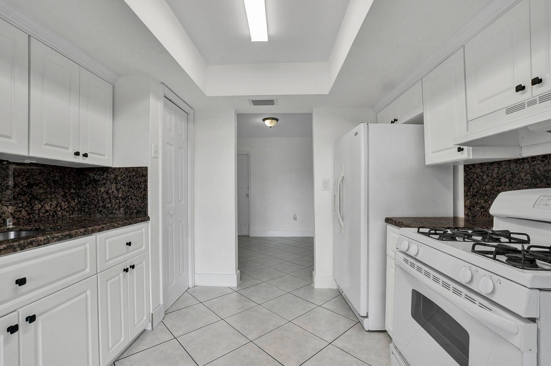 Sunrise Golf Village Sec - Residential Lease