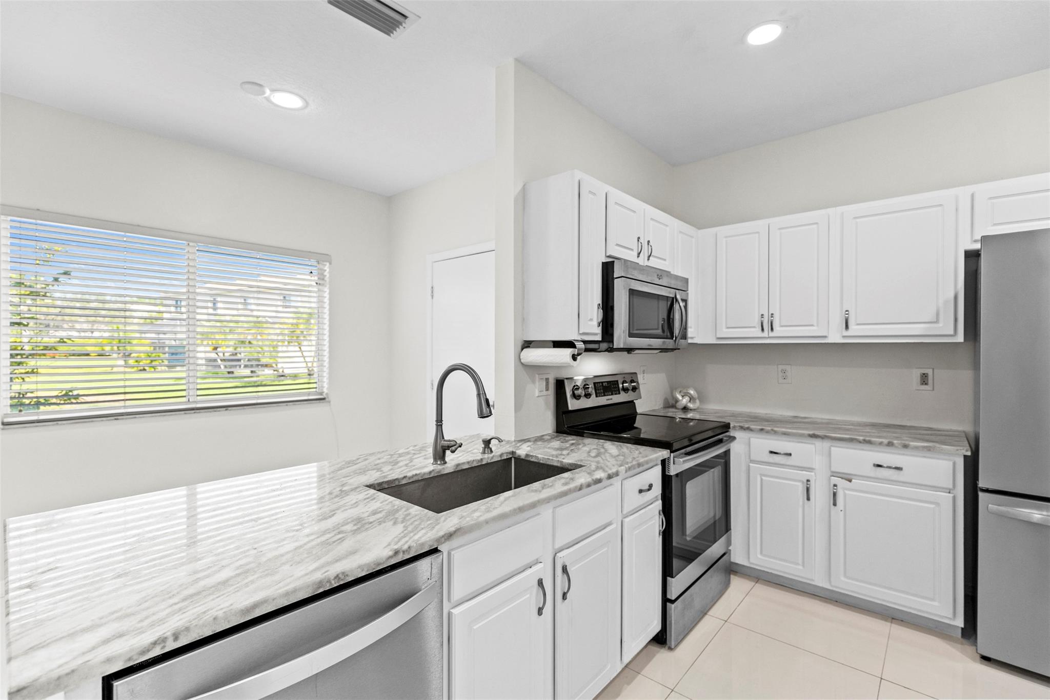 Lago Vista - Residential