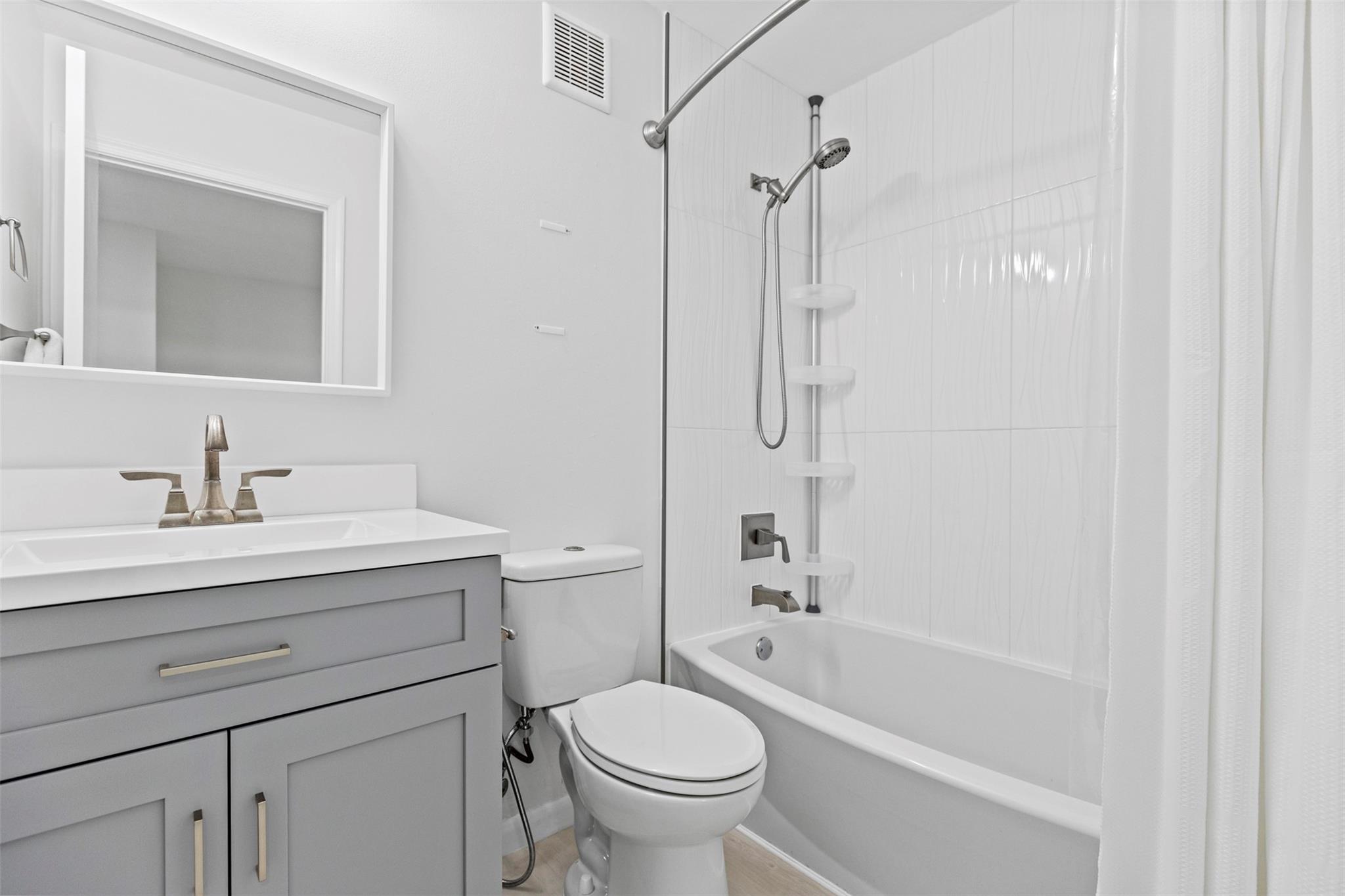 Lago Vista - Residential