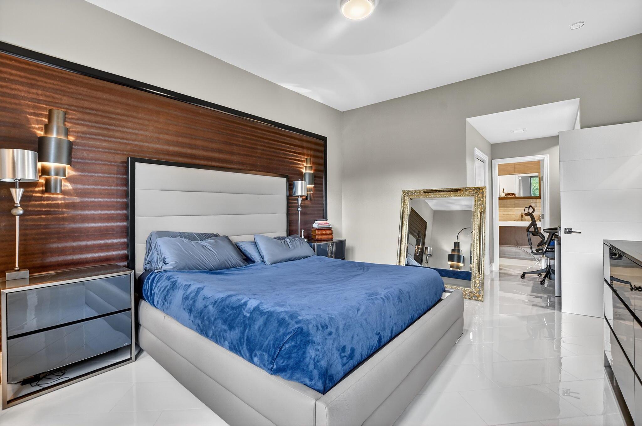 LA PAZ AT BOCA POINTE - Residential