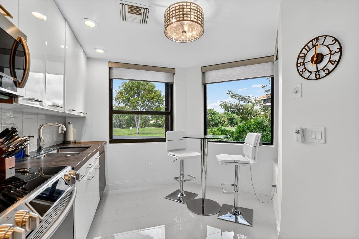 LA PAZ AT BOCA POINTE - Residential