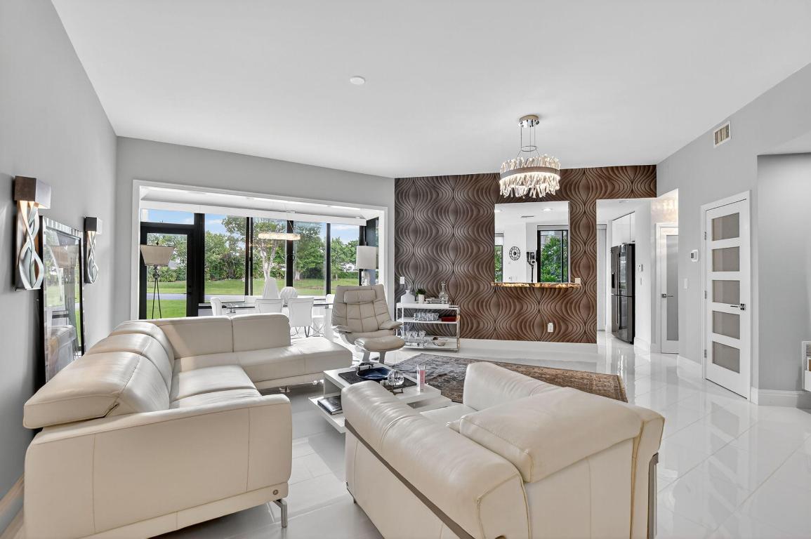 LA PAZ AT BOCA POINTE - Residential