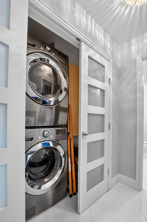 LA PAZ AT BOCA POINTE - Residential