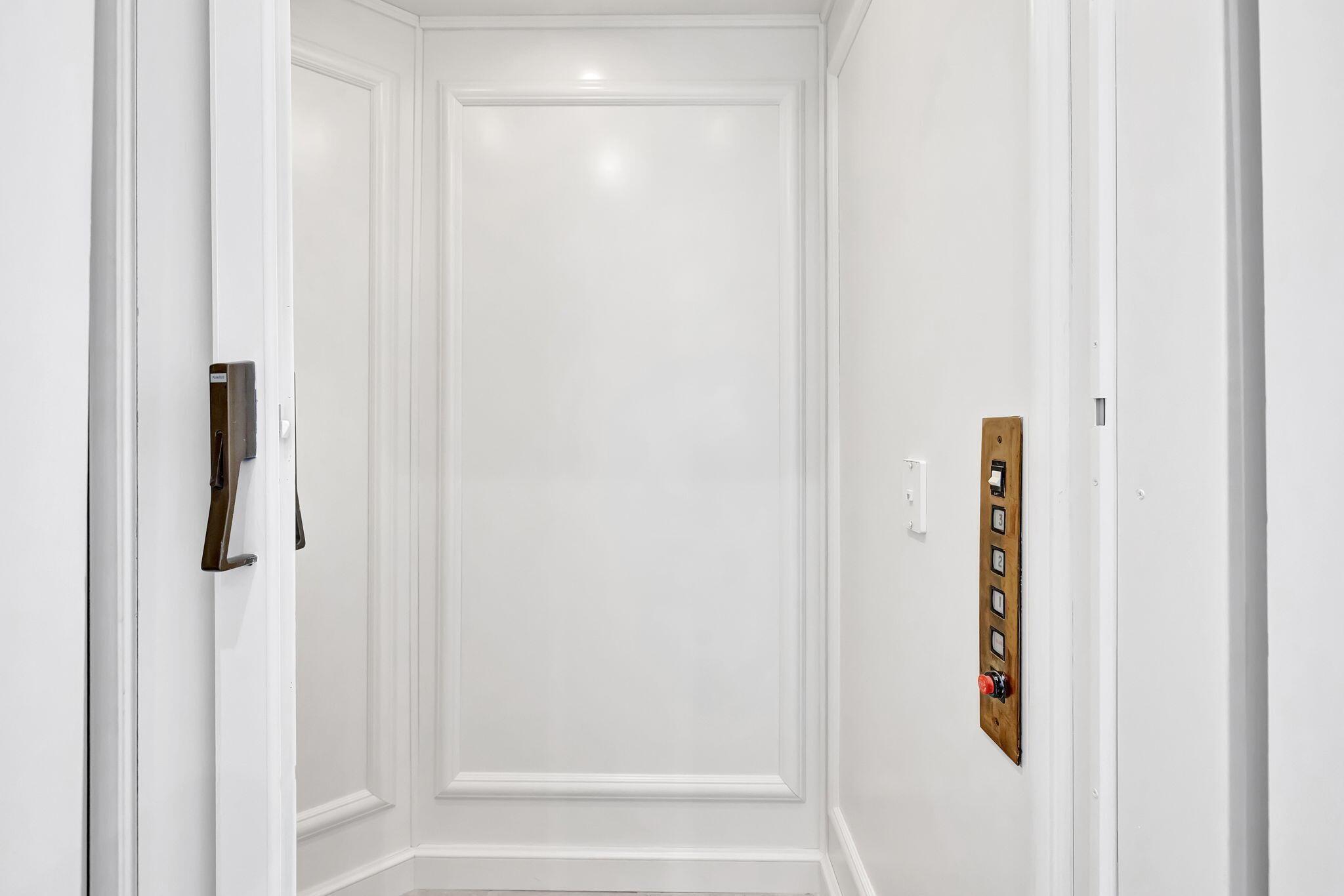 DELRAY OCEAN ESTATES - Residential