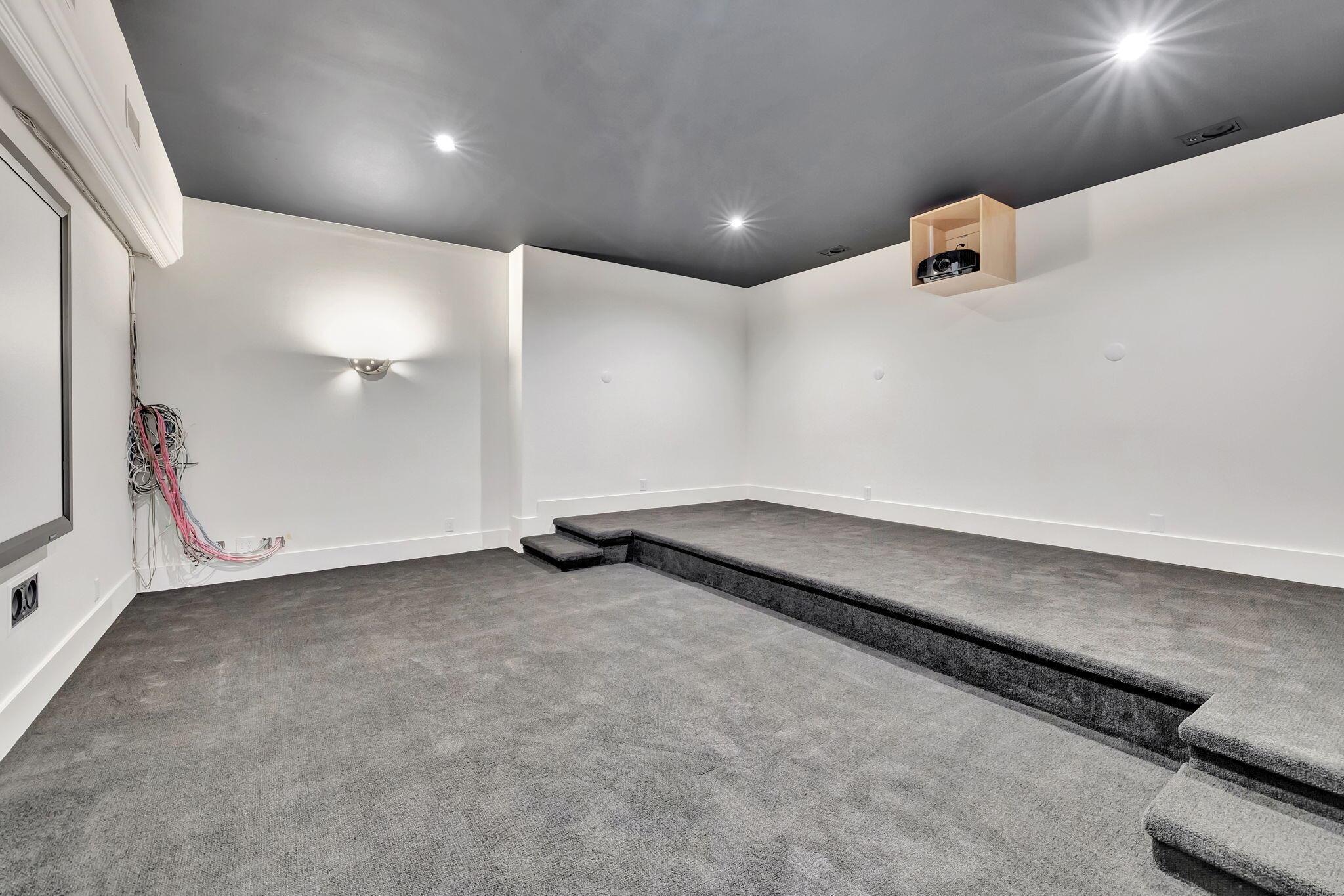 DELRAY OCEAN ESTATES - Residential