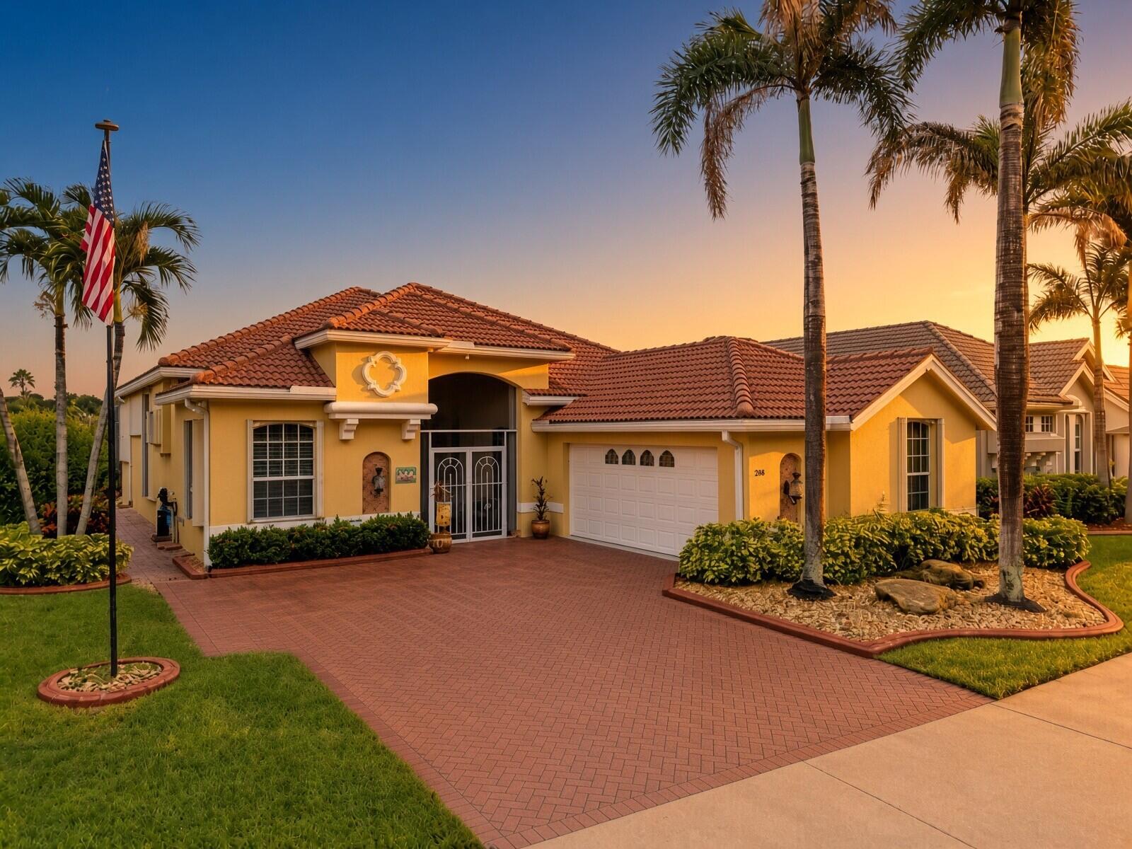 688 SW Lake Charles Circle