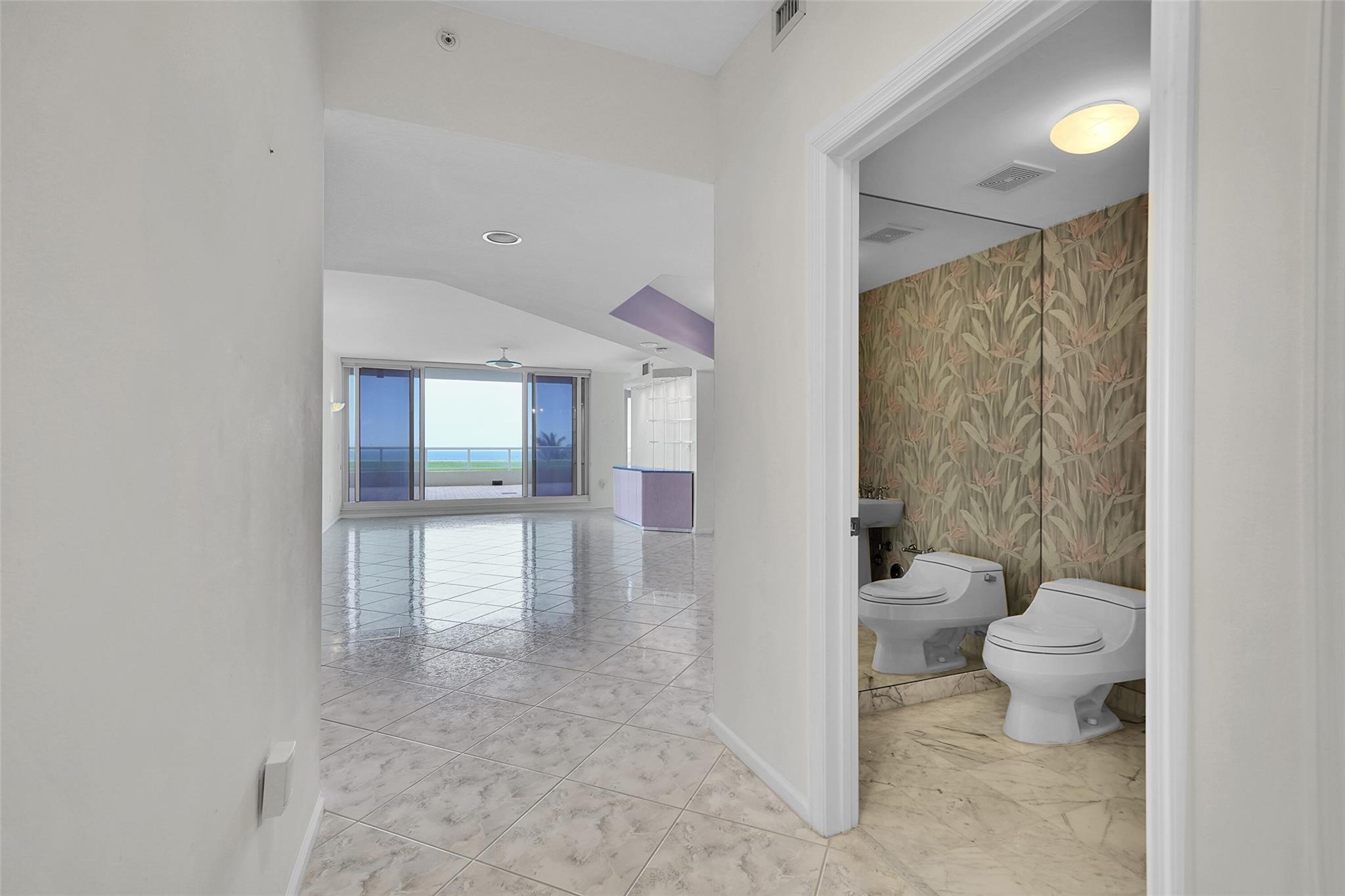 6001 N Ocean Dr 306