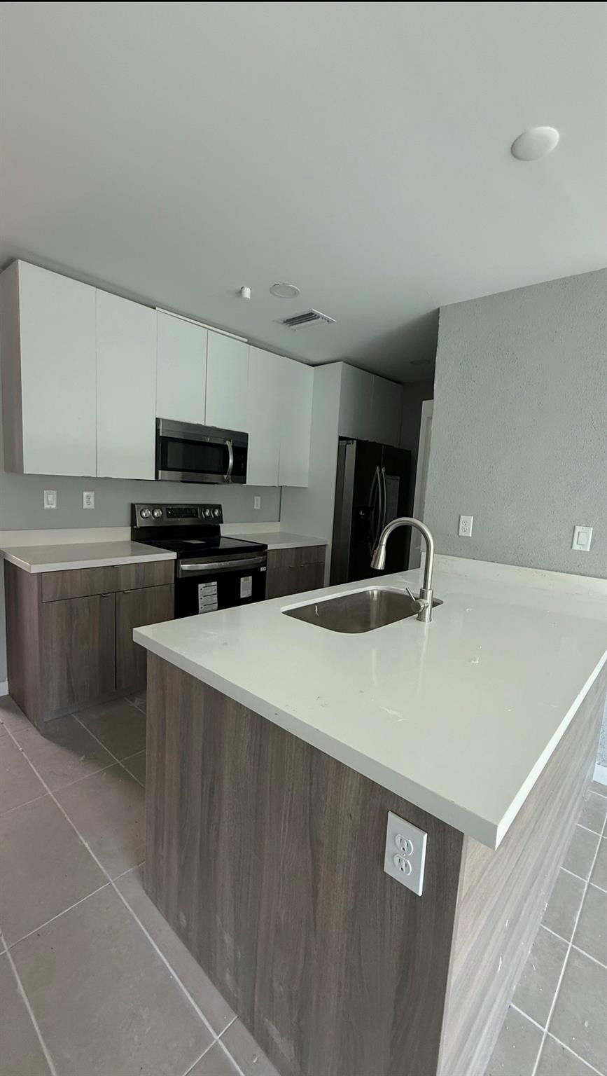 2511 Pierce Street 3