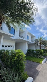 2511 Pierce Street 3 Hollywood FL 33020