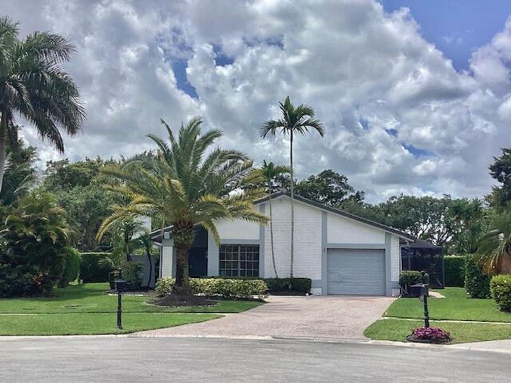 Photo of 10496 Augusta Court, Boca Raton, FL 33498 (MLS # B26046501)