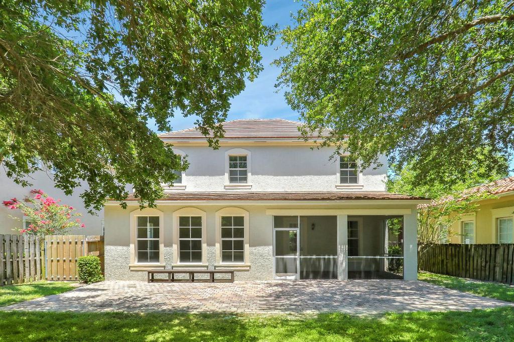 Photo of 112 Dunmore Drive, Jupiter, FL 33458 (MLS # R10992153)