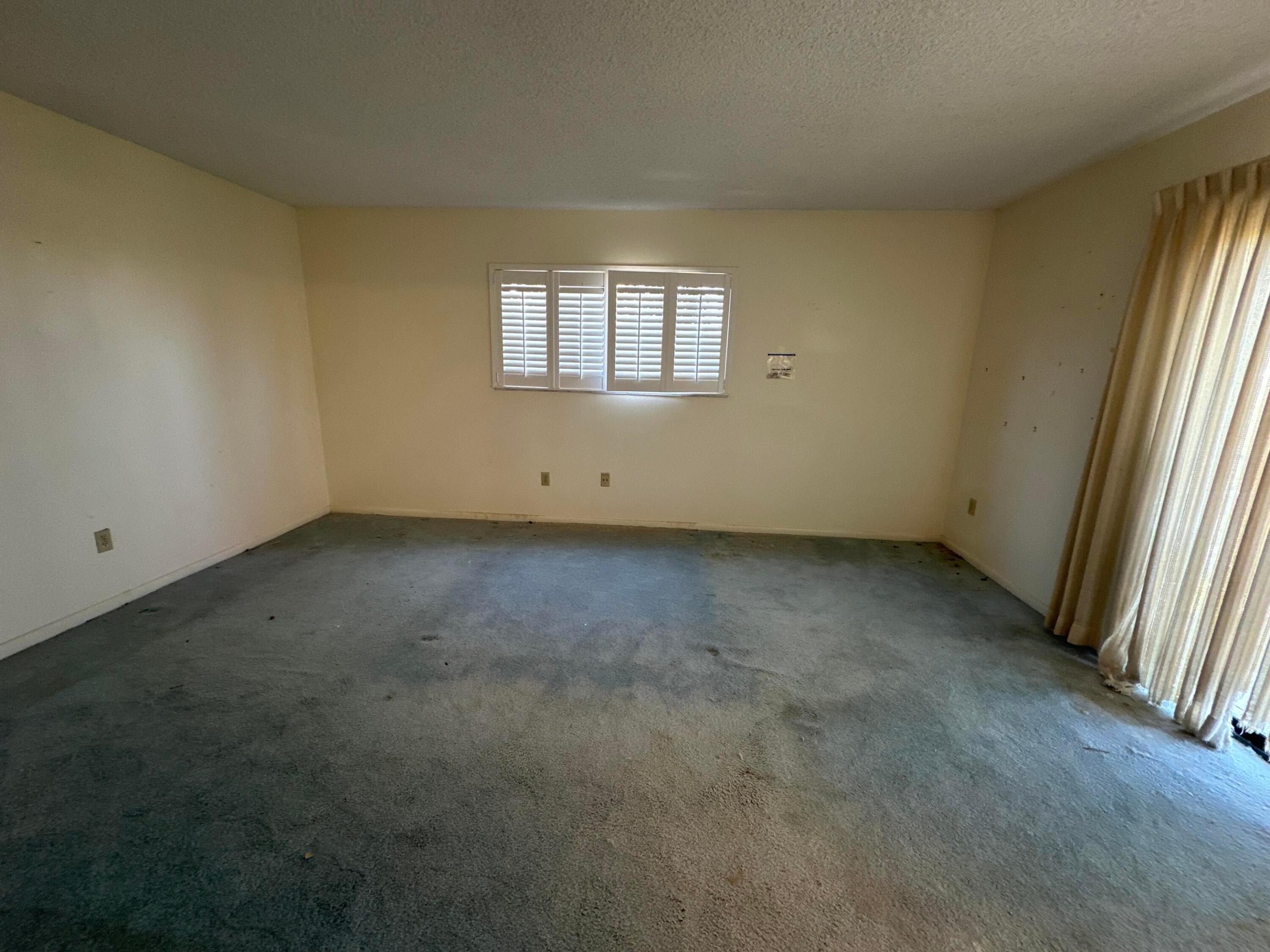 COUNTRYSIDE - Residential