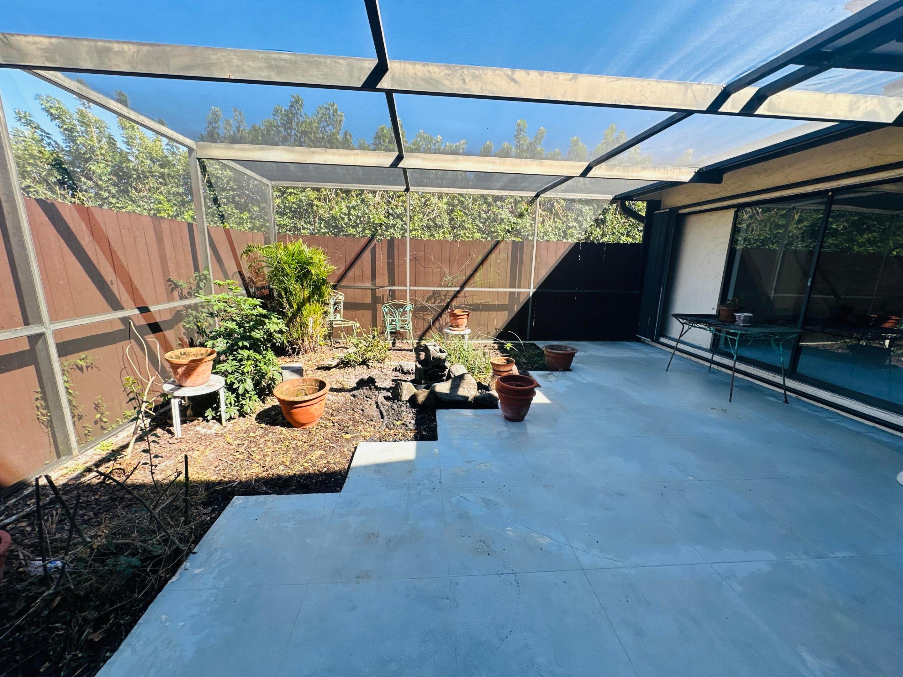 COUNTRYSIDE - Residential