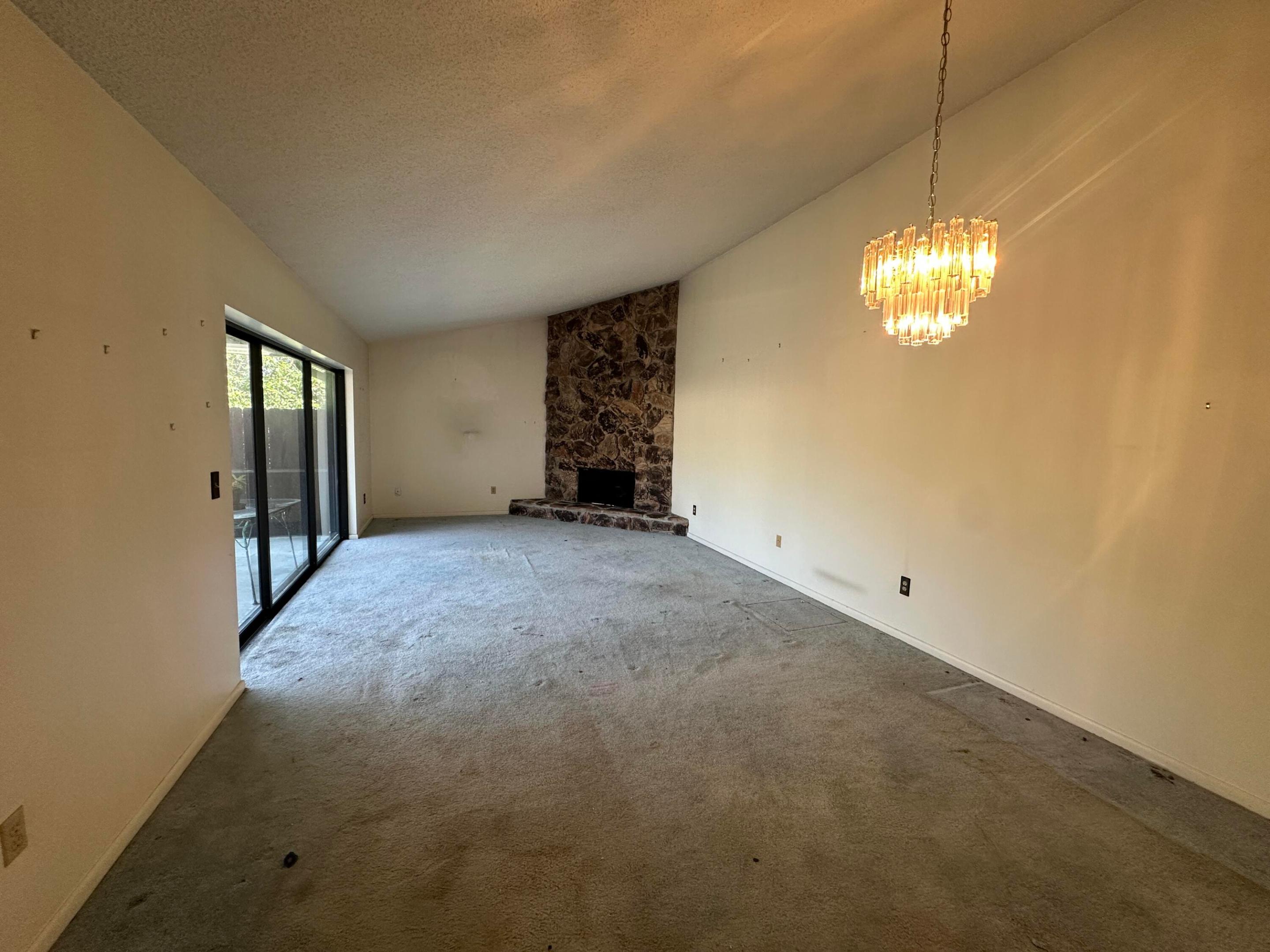 COUNTRYSIDE - Residential