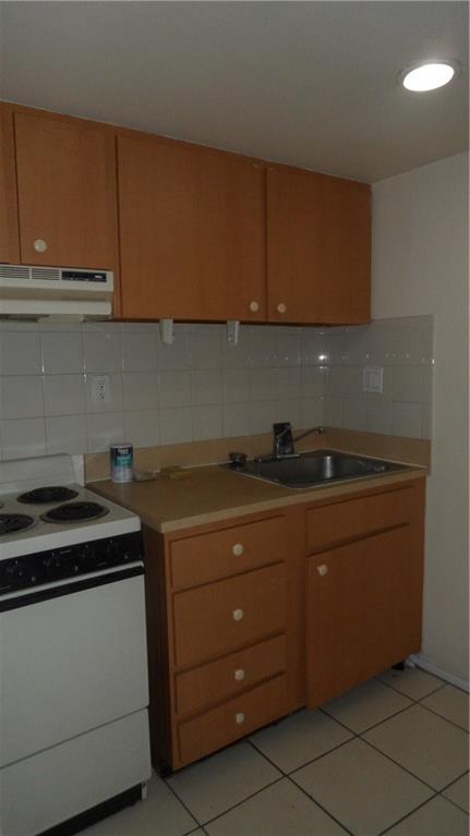 Sun Pointe Spgs Condo - Residential Lease