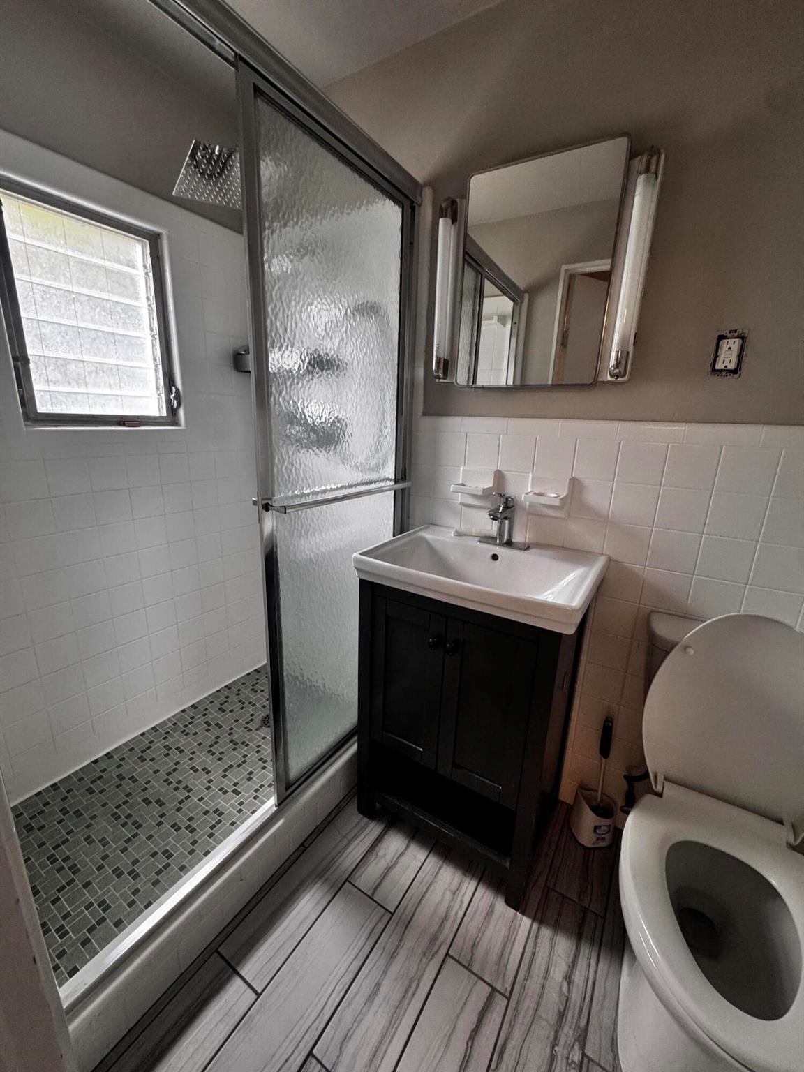 NORTH LAKE WORTH - Residential Lease