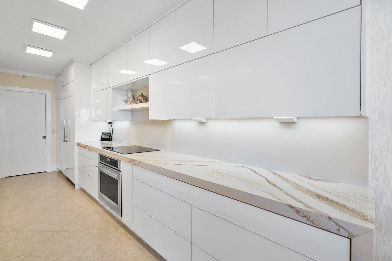 BRIGHTON - Residential