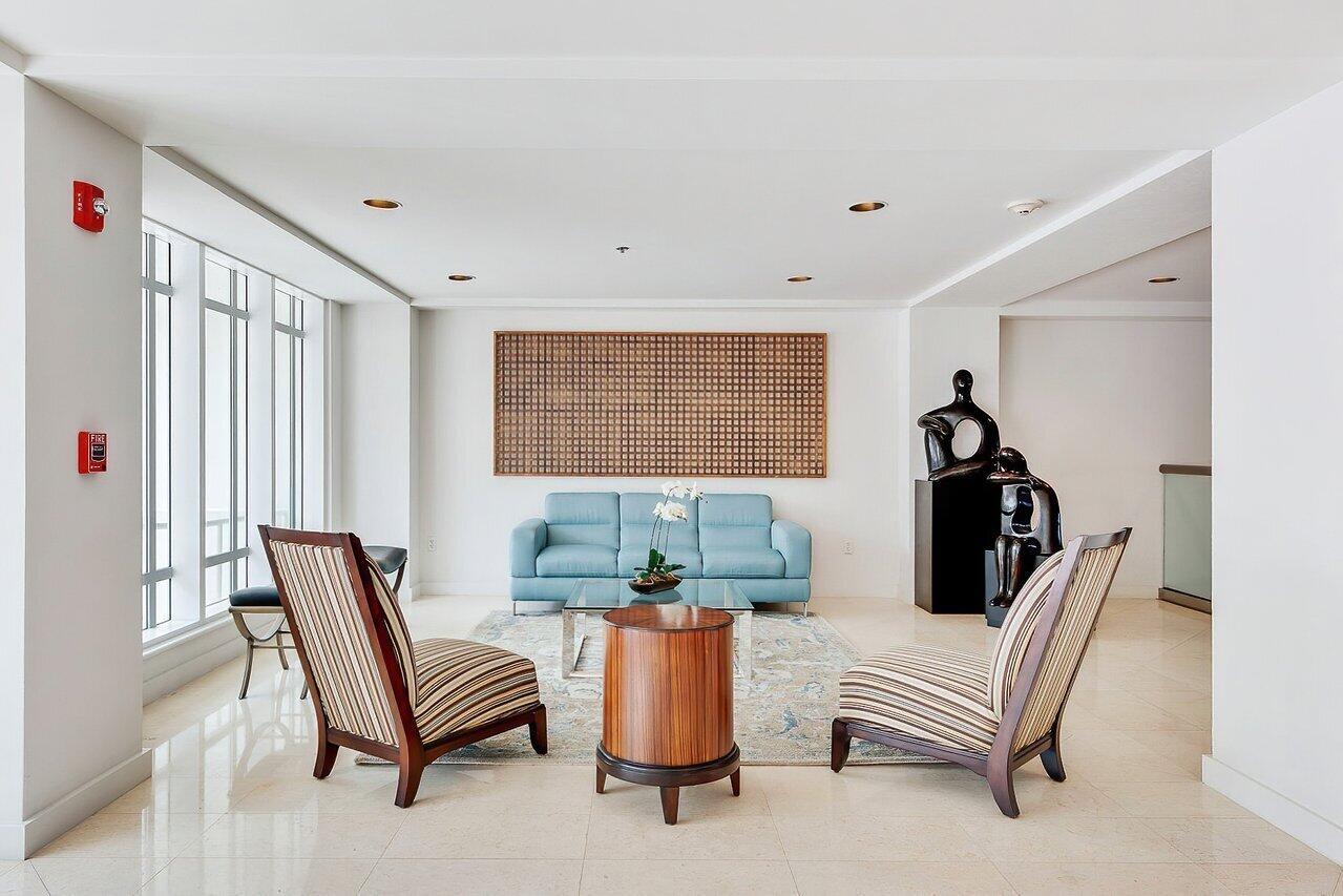 BRIGHTON - Residential