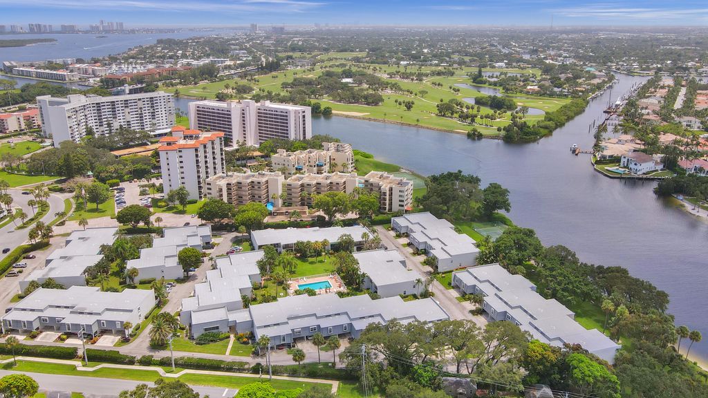 Photo of 396 Golfview Road #B, North Palm Beach, FL 33408 (MLS # R10993794)