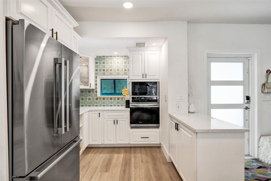 HILLSBORO SHORES SEC B - Residential