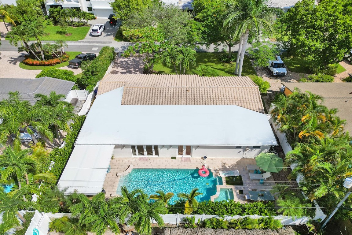 HILLSBORO SHORES SEC B - Residential