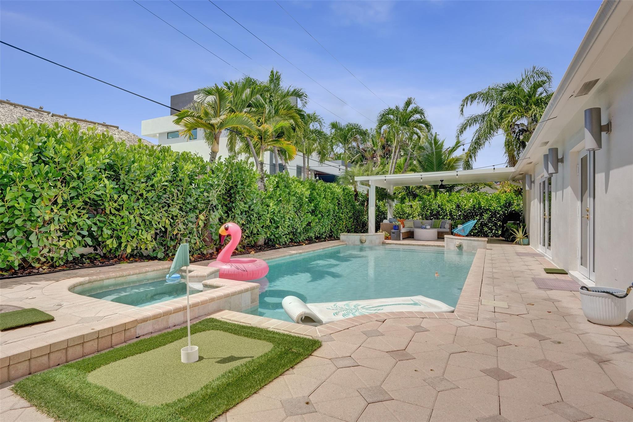HILLSBORO SHORES SEC B - Residential
