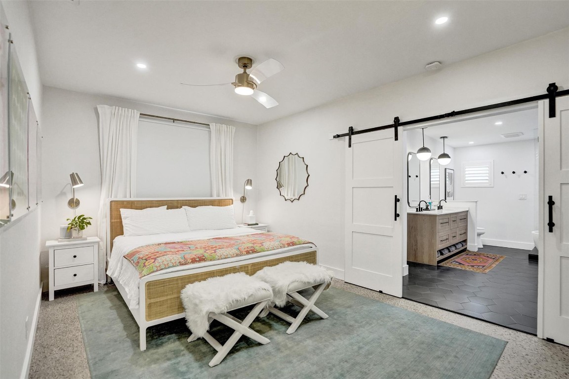 HILLSBORO SHORES SEC B - Residential