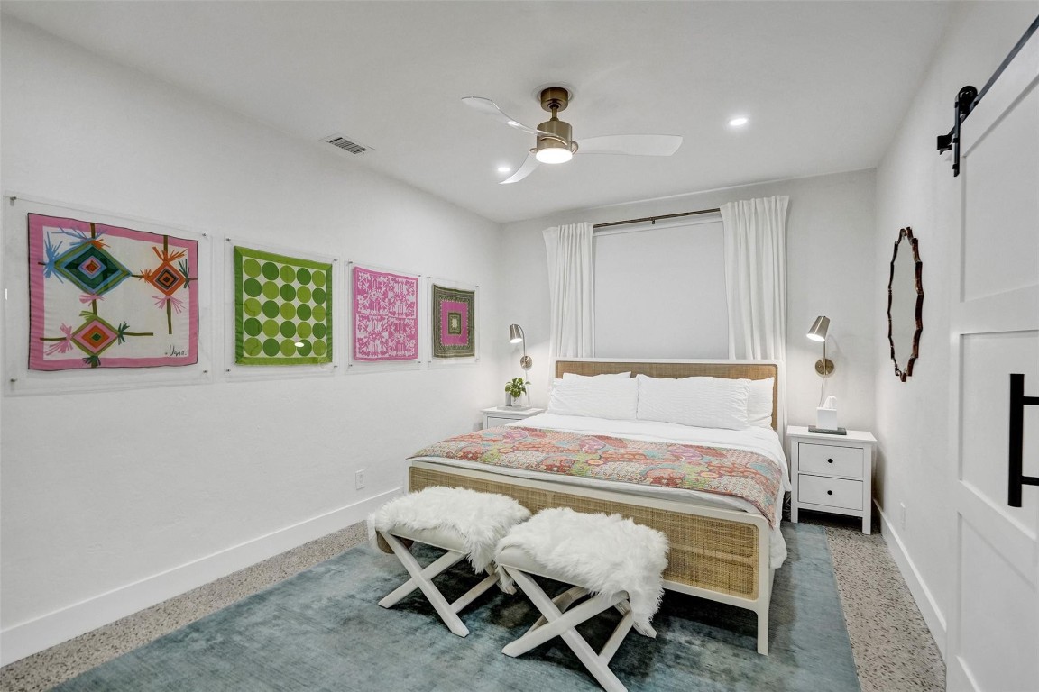 HILLSBORO SHORES SEC B - Residential