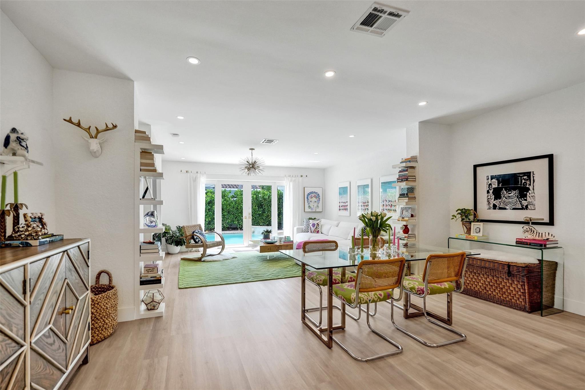 HILLSBORO SHORES SEC B - Residential