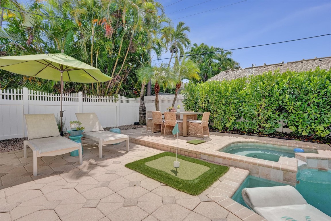 HILLSBORO SHORES SEC B - Residential