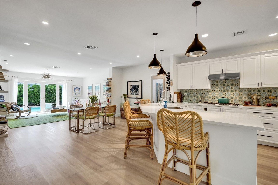 HILLSBORO SHORES SEC B - Residential