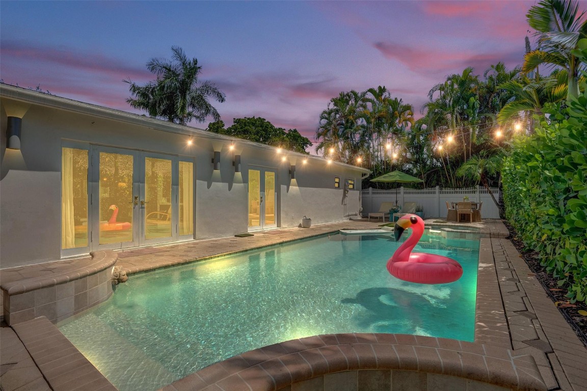 HILLSBORO SHORES SEC B - Residential