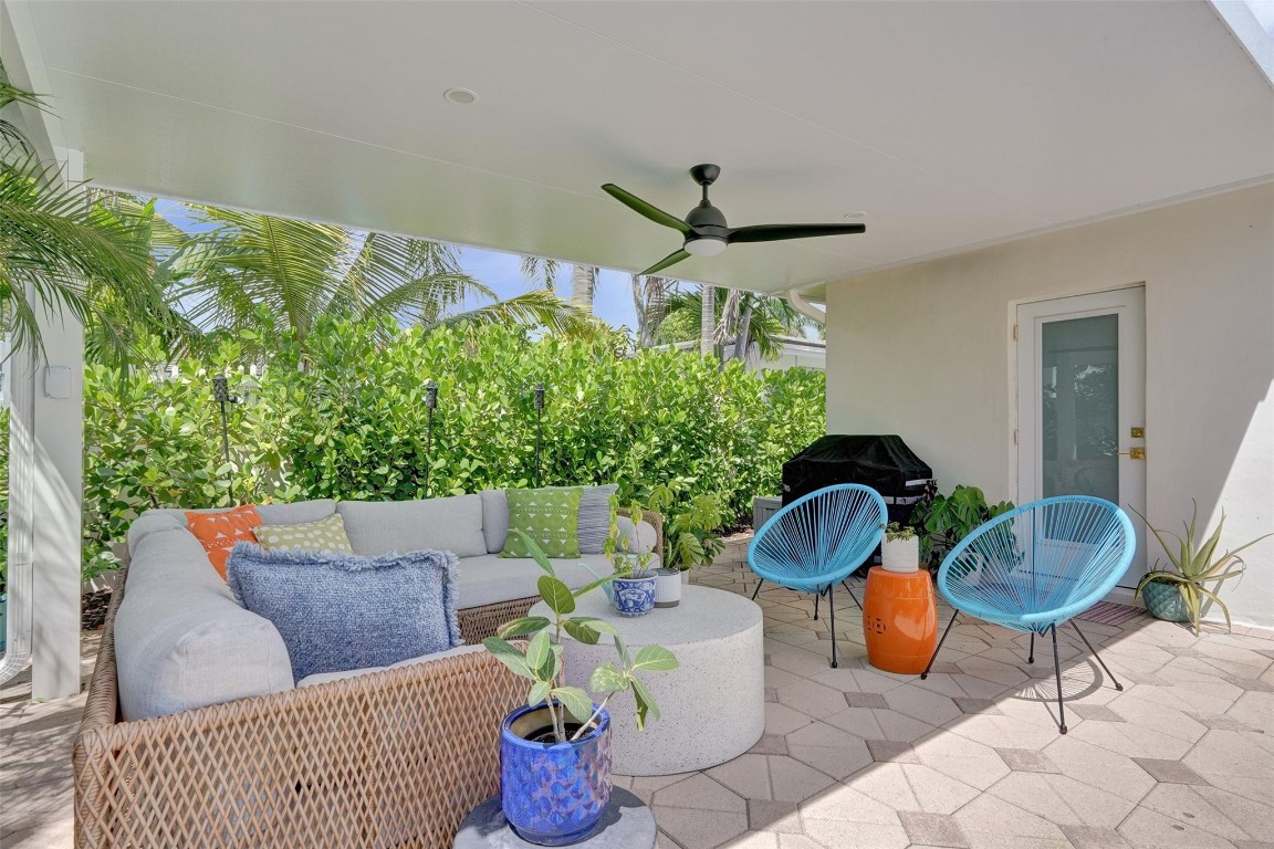 HILLSBORO SHORES SEC B - Residential