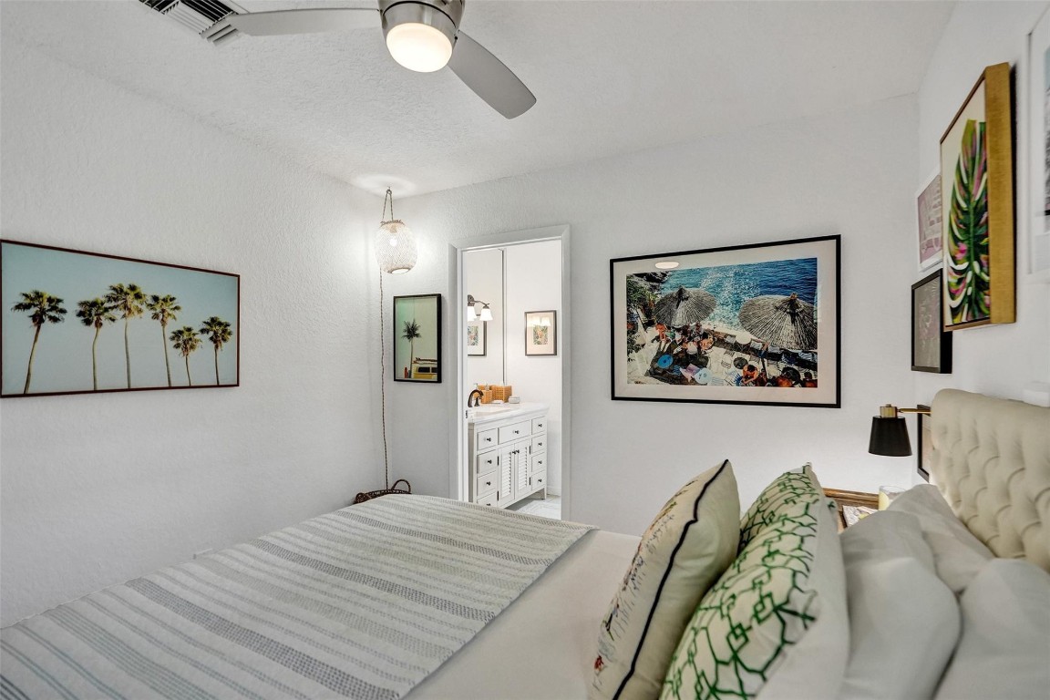 HILLSBORO SHORES SEC B - Residential