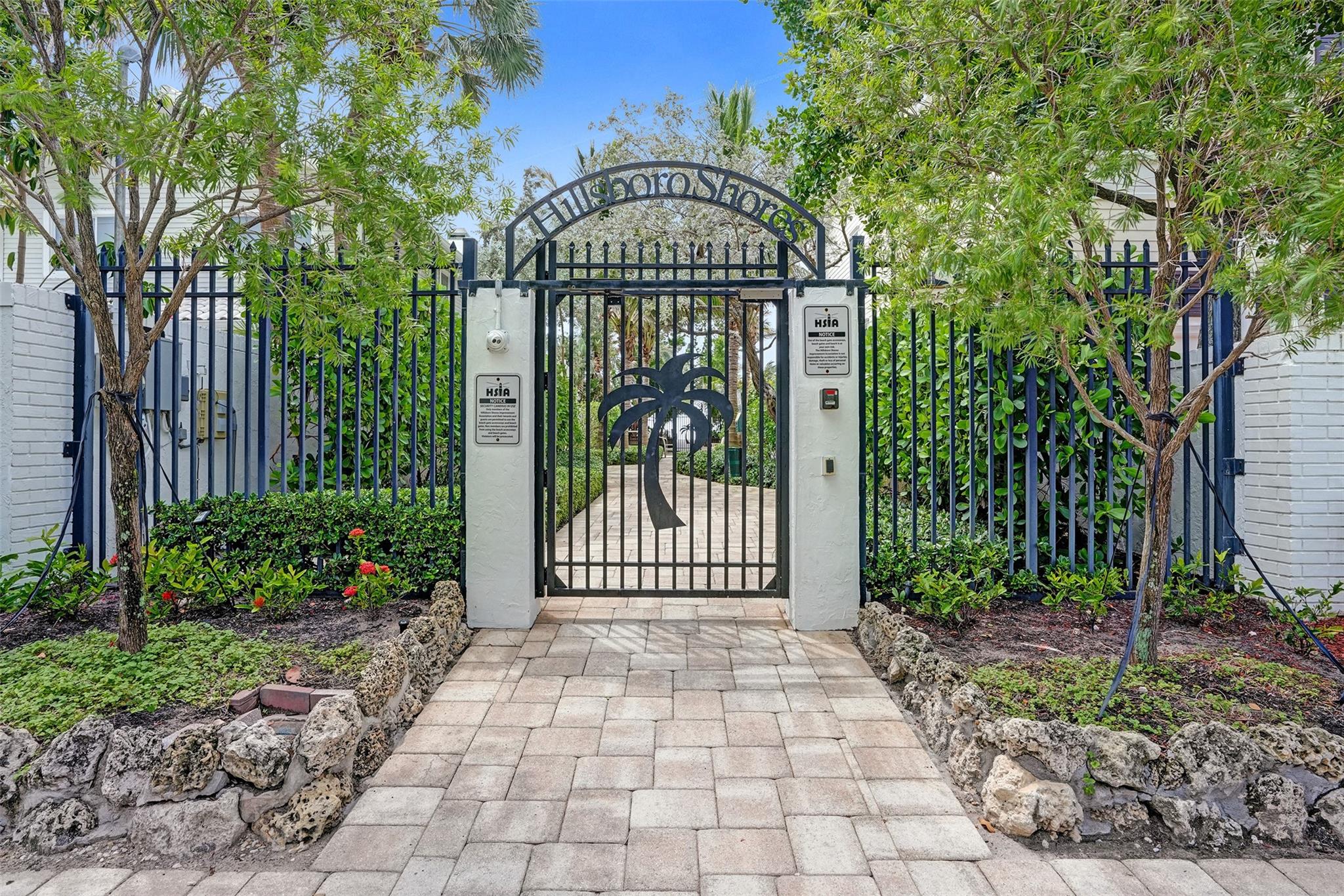 HILLSBORO SHORES SEC B - Residential