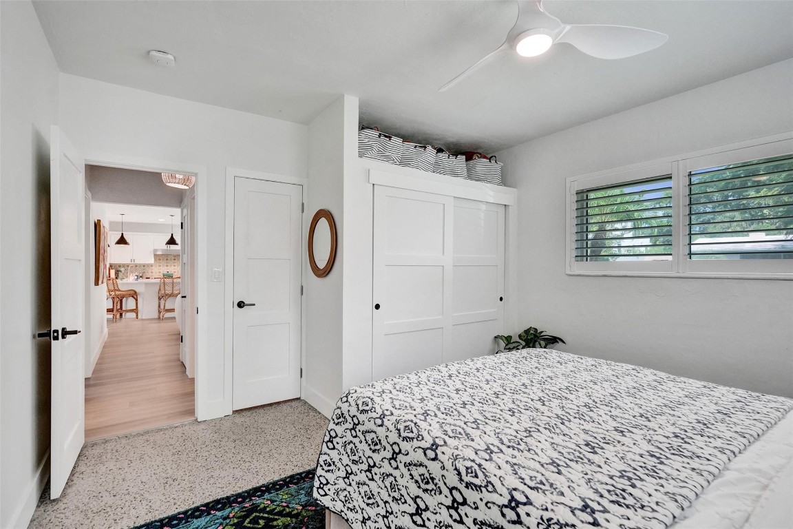 HILLSBORO SHORES SEC B - Residential