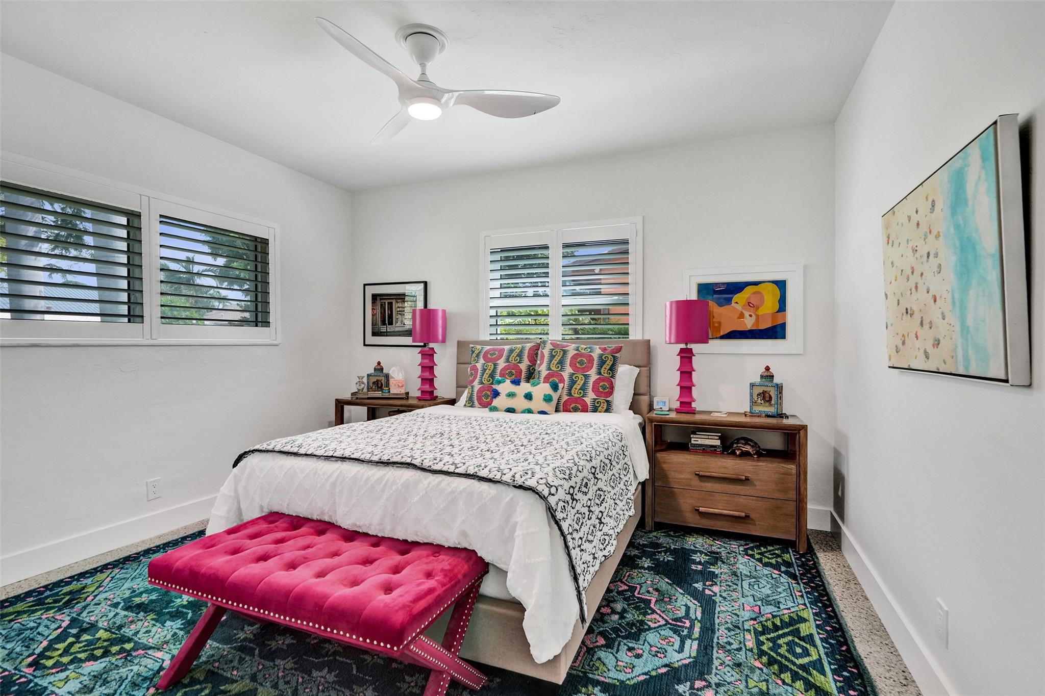HILLSBORO SHORES SEC B - Residential