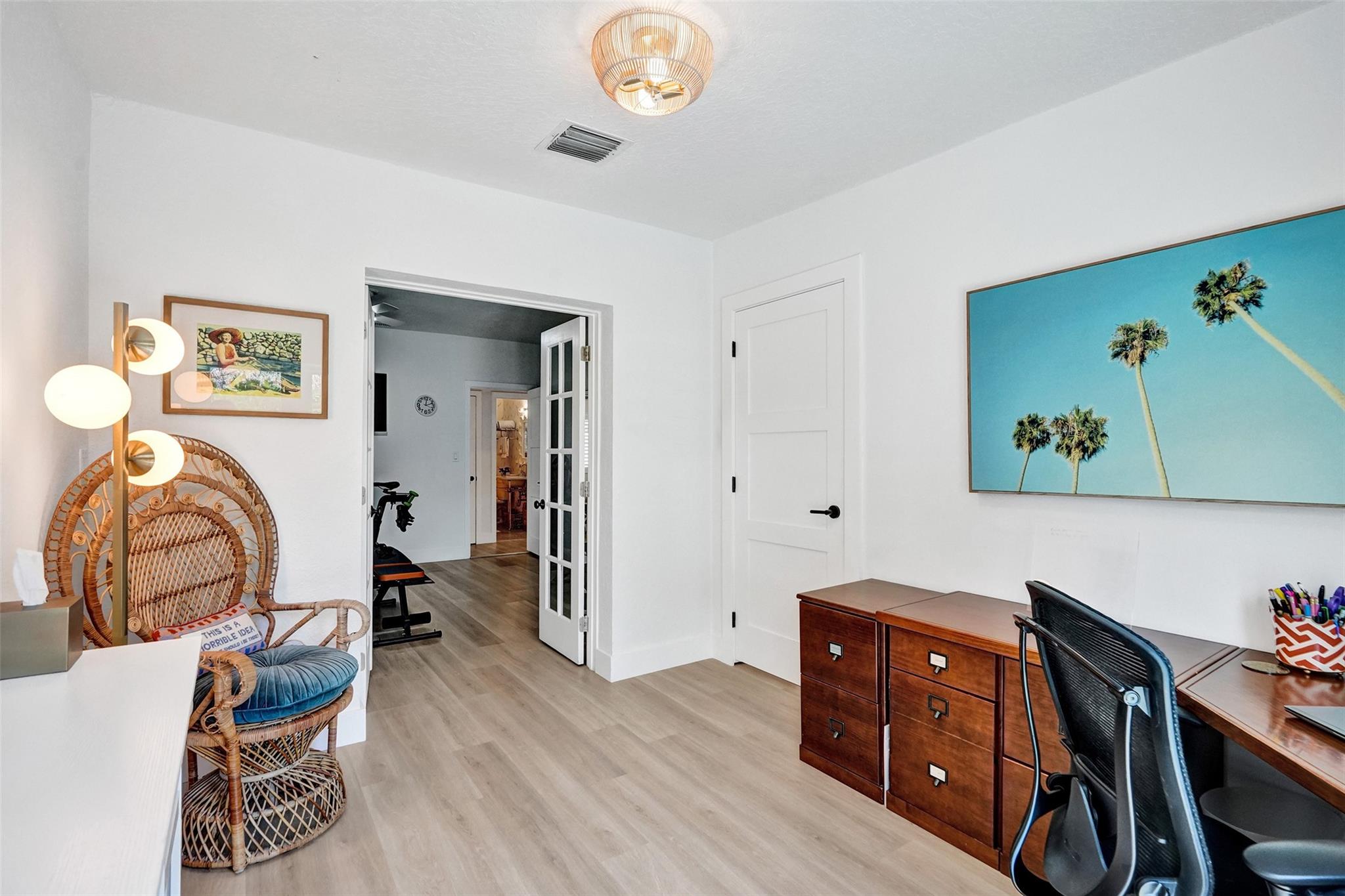 HILLSBORO SHORES SEC B - Residential