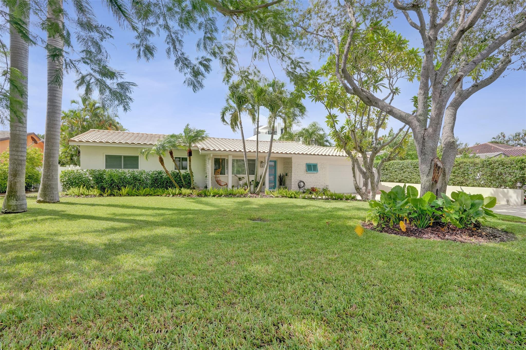HILLSBORO SHORES SEC B - Residential