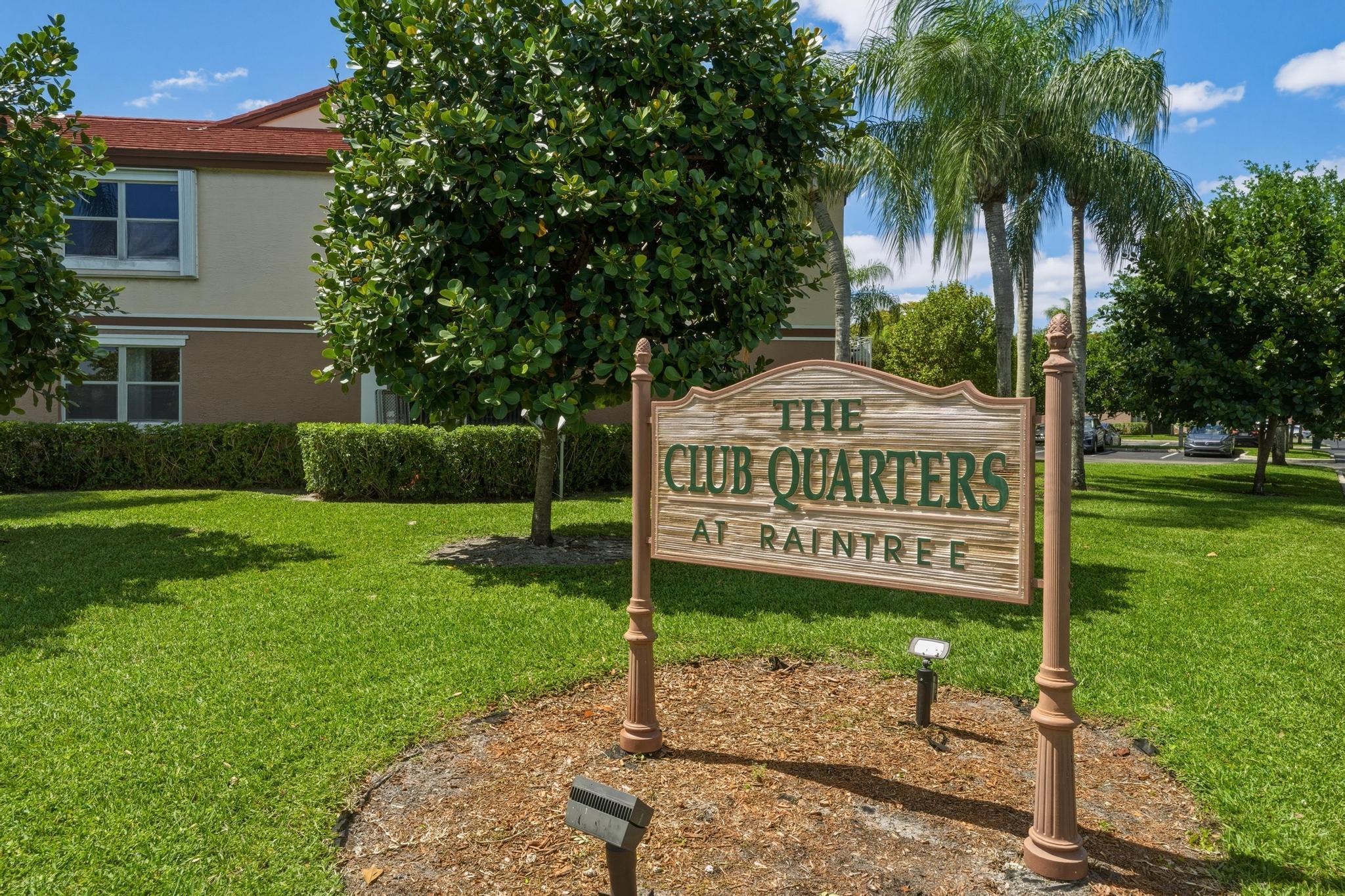 CLUB QUARTERS AT RAINTREE - Residential
